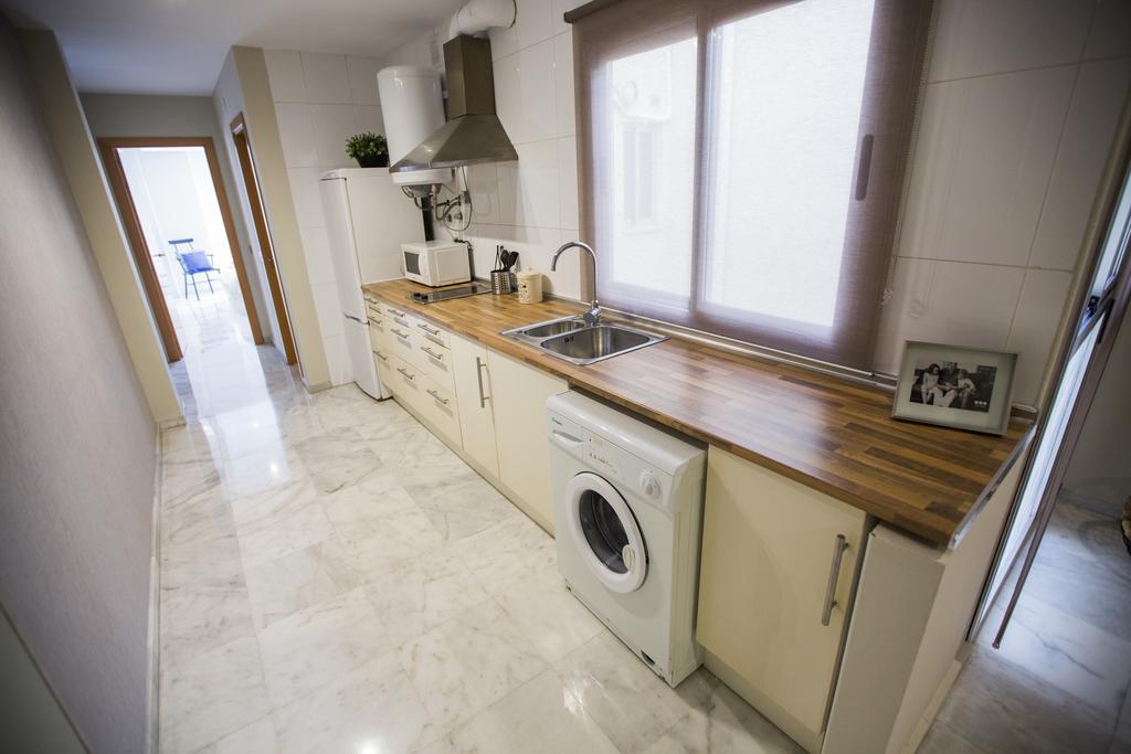 Ab Apartamentos Reding Málaga Exteriör bild