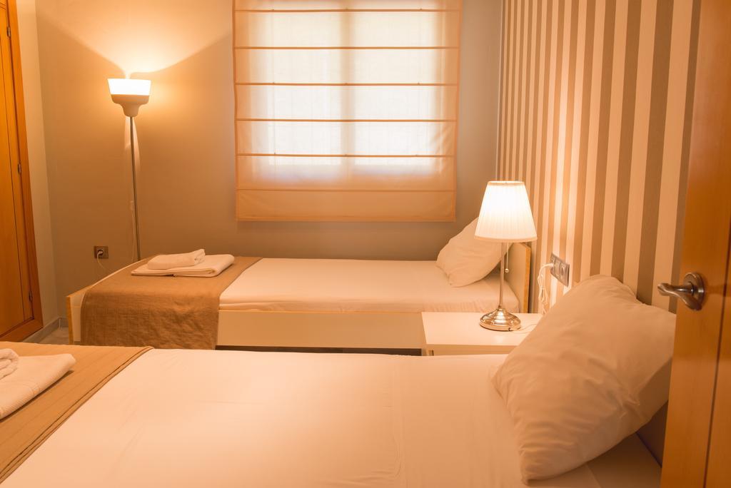Ab Apartamentos Reding Málaga Rum bild