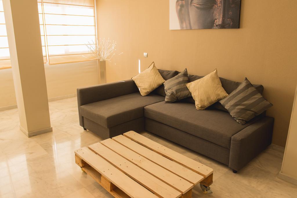 Ab Apartamentos Reding Málaga Exteriör bild
