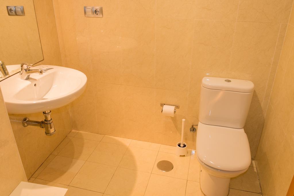 Ab Apartamentos Reding Málaga Exteriör bild