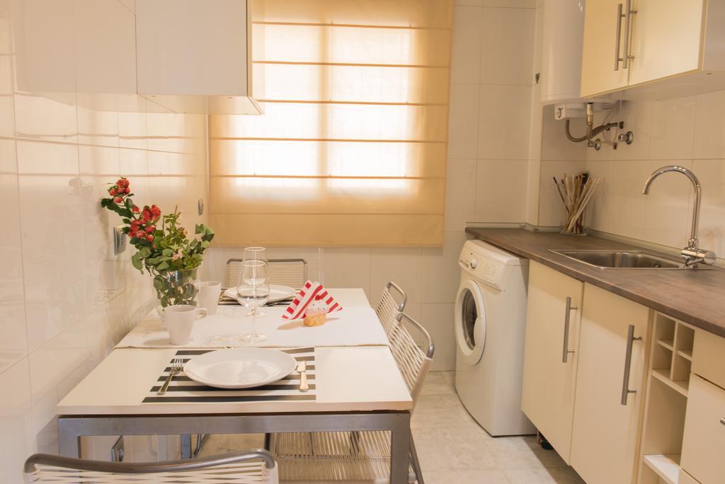 Ab Apartamentos Reding Málaga Exteriör bild