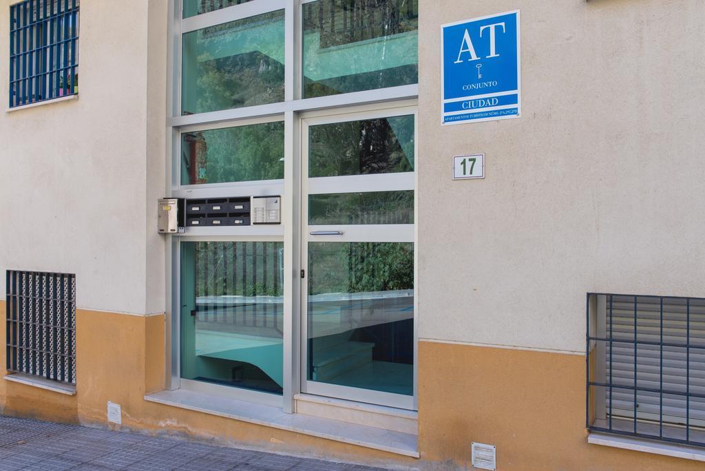 Ab Apartamentos Reding Málaga Exteriör bild