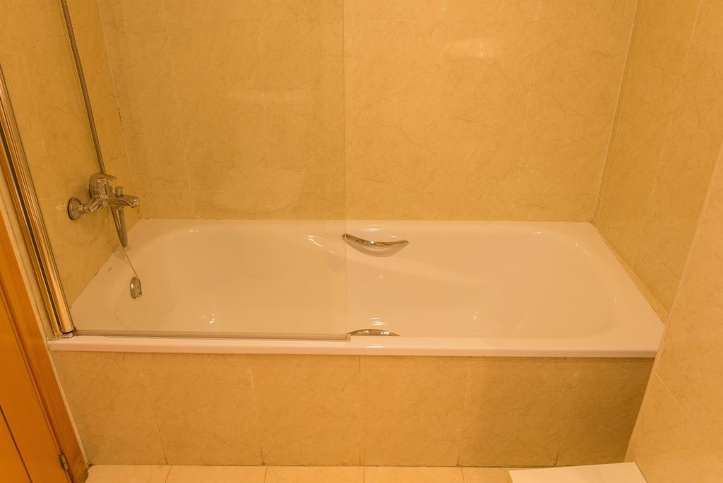 Ab Apartamentos Reding Málaga Exteriör bild